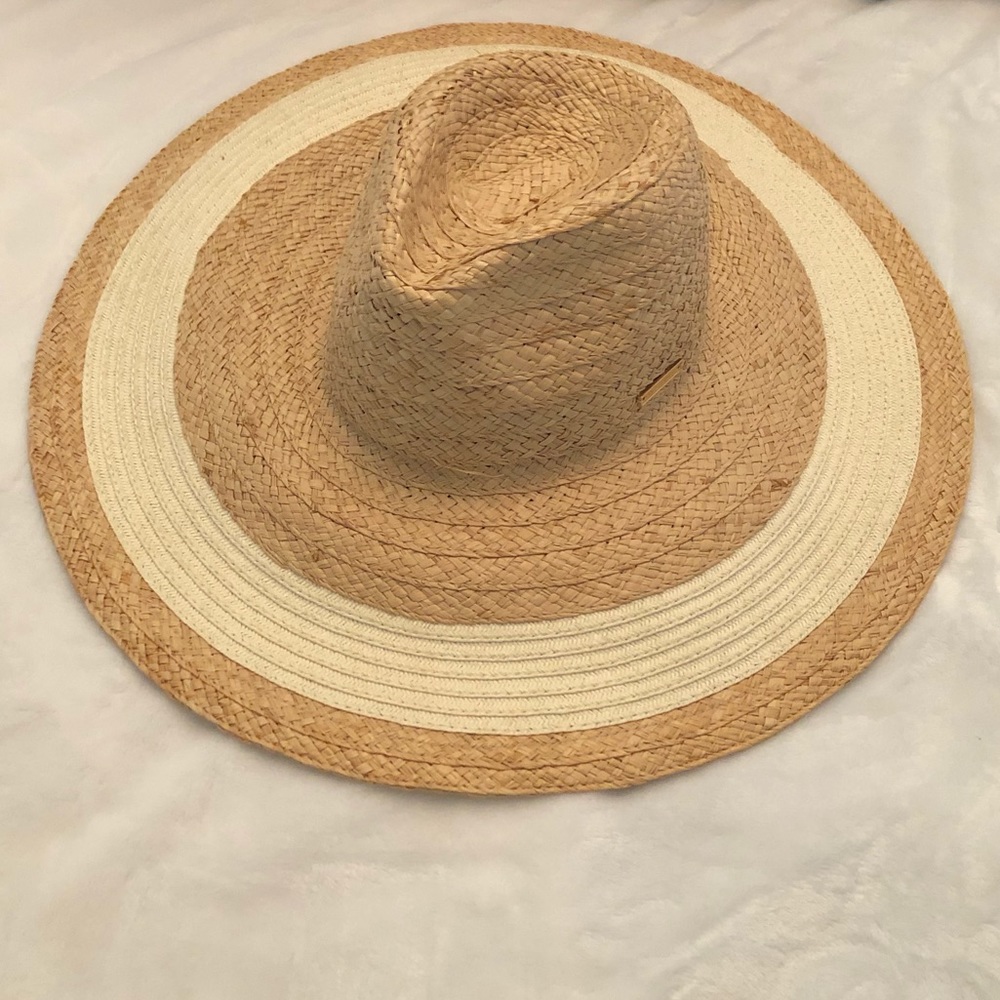 Wide brim straw cream and tan fedora